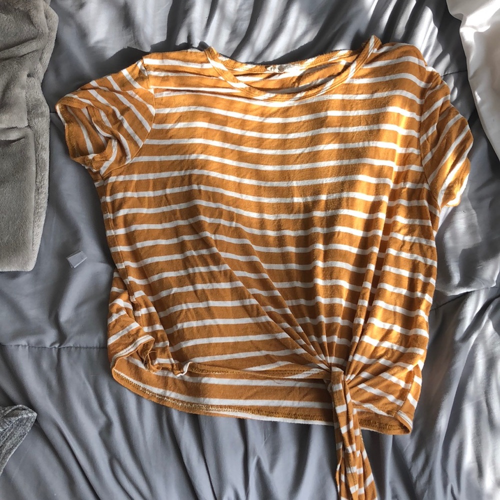 Super cute yellow and white striped T